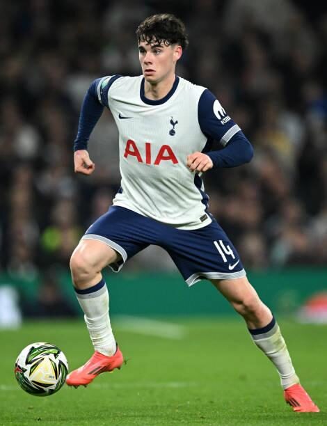 Archie Gray - Tài năng trẻ triển vọng của Tottenham Hotspur