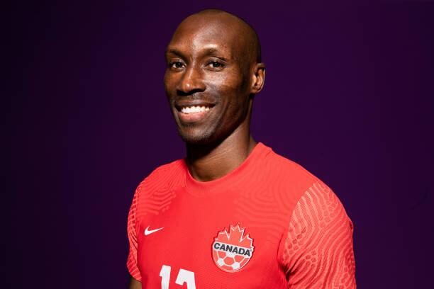 Atiba Hutchinson đội trưởng đội tuyển Canada