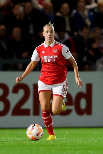 Beth Mead trong trận đấu cho Arsenal