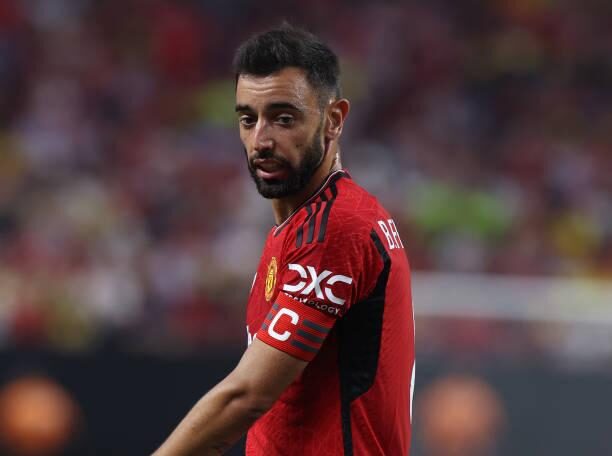 Bruno Fernandes trong trận đấu Manchester United và Borussia Dortmund