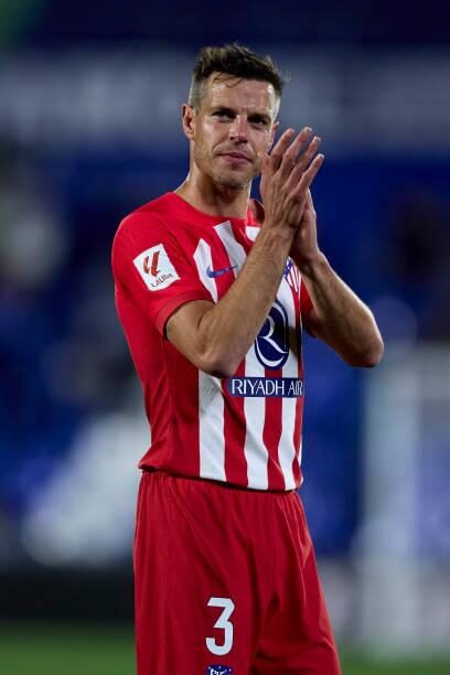 Cesar Azpilicueta khi thi đấu cho Atletico Madrid