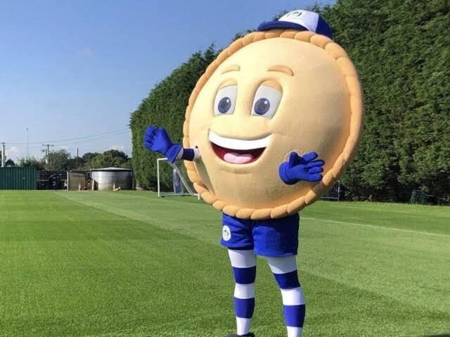 Crusty the Pie, linh vật của Wigan Athletic