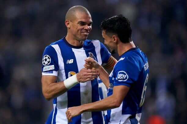 FC Porto trong trang phục thi đấu của New Balance