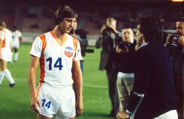 Johan Cruyff thi đấu cho Los Angeles Aztecs