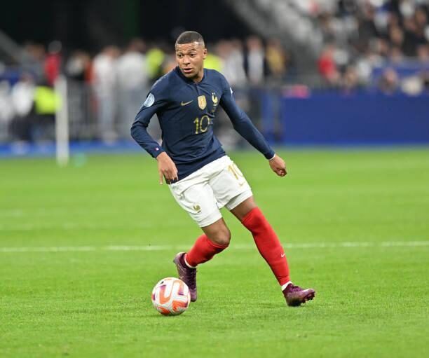 Kylian Mbappé - Ngôi sao tốc độ hiện đại