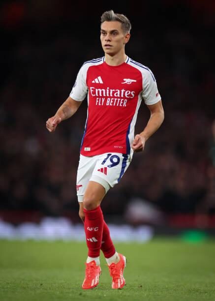 Leandro Trossard trong trận đấu của Arsenal