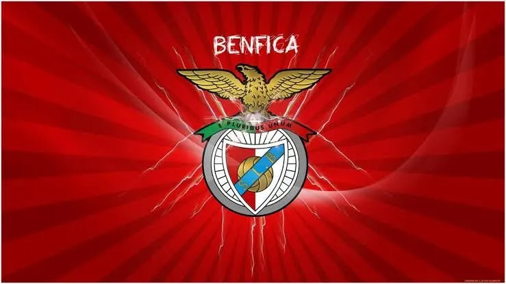 Logo Benfica có hình ảnh Đại bàng