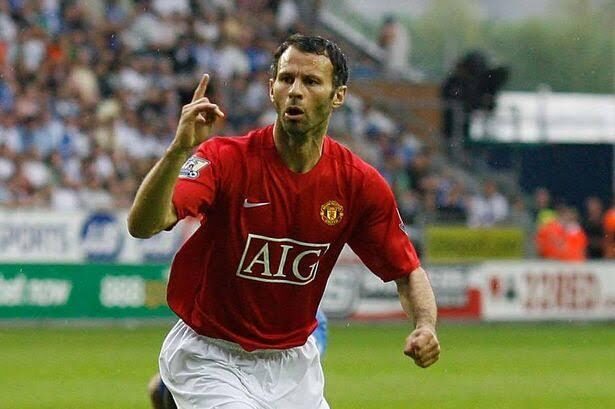 Ryan Giggs trong màu áo Manchester United