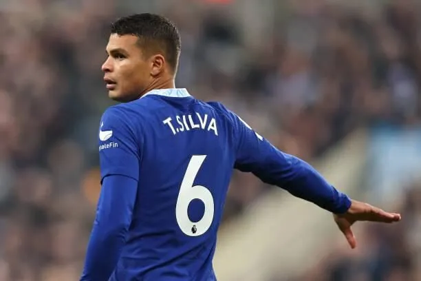 Thiago Silva khoác áo số 6 tại Chelsea